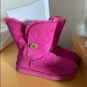 UGG SWAROVSKI HOT PINK BOOTS